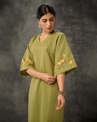 Pure Cotton Linen Hand Embroidered Phulkari Kurti - Moss Green + Artisanal + Punjab + Tradition + Women + MakeInIndia + Handicraft + Panjab + Rang + Colours + Girl Clothing + Fulkari + Threads + Colours + Colors + Embroidery + Handwork + Artisan + Bagh